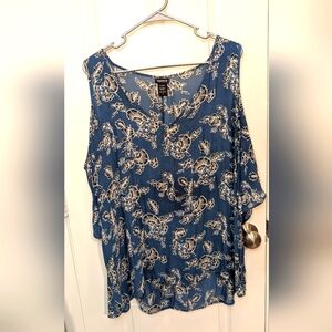 Torrid‎ Blue Cold Shoulder Blouse Size 3 (22/24)